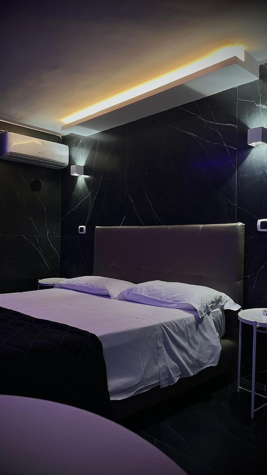 Hotel Glem Varcaturo Luaran gambar